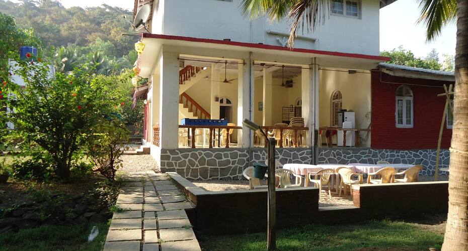 Sarve Huts, Kashid 4
